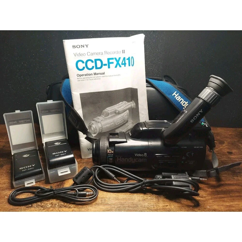 Sony Video 8 Handycam Camera Recorder CCD-FX410 With Extras UNTESTED